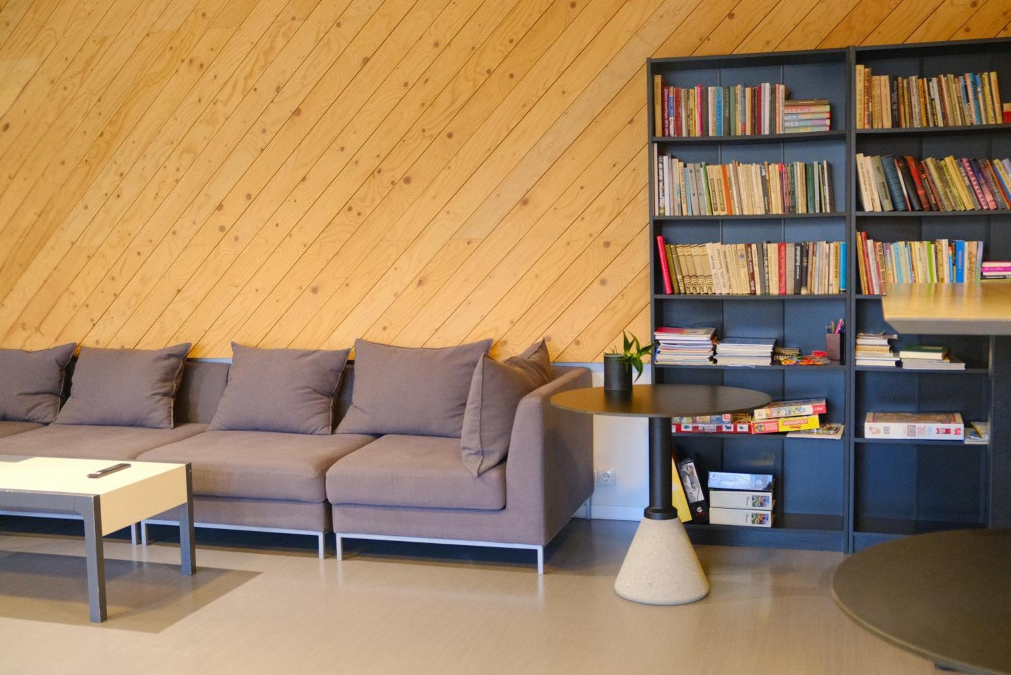 Paernu Rannastaadioni Hostel ภายนอก รูปภาพ